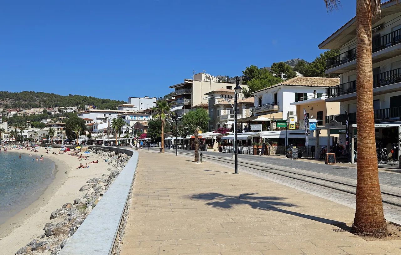 Port de Sóller (Platja des Través i Platja d'en Repic), zdjęcie